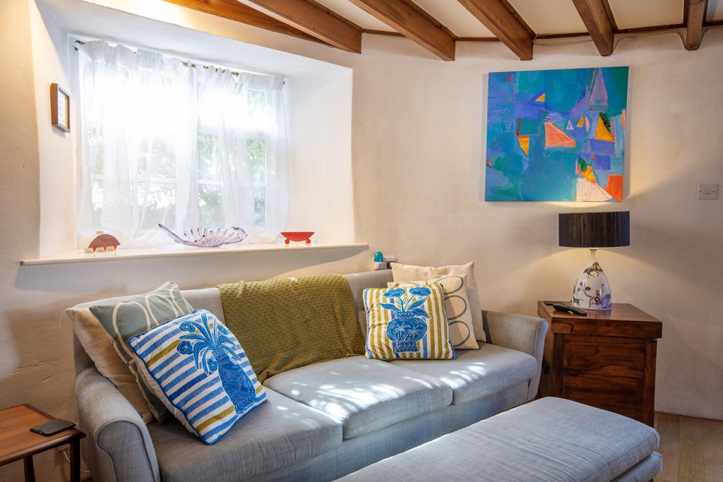 Round House East 6 - Gallery