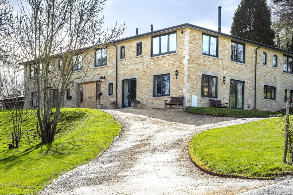 Woodchester Valley House 20 - Gallery