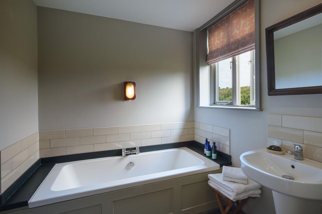 Station A 12 - Gallery