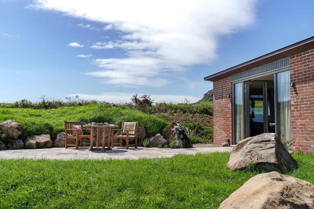 Station A 19 - Gallery