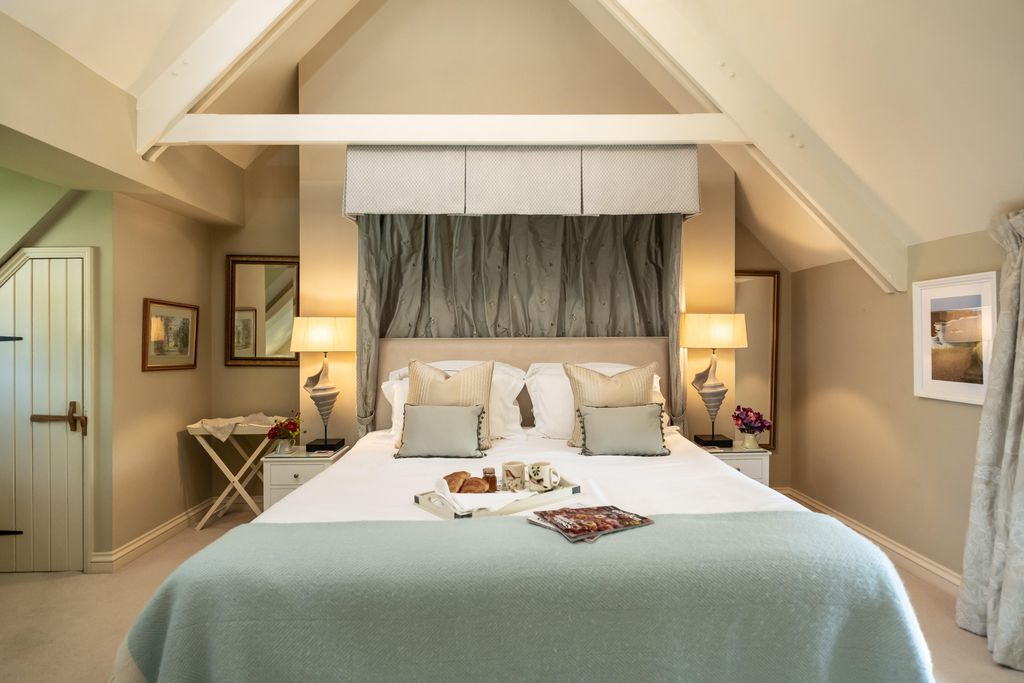 Ring & Thimble 3 - Gallery