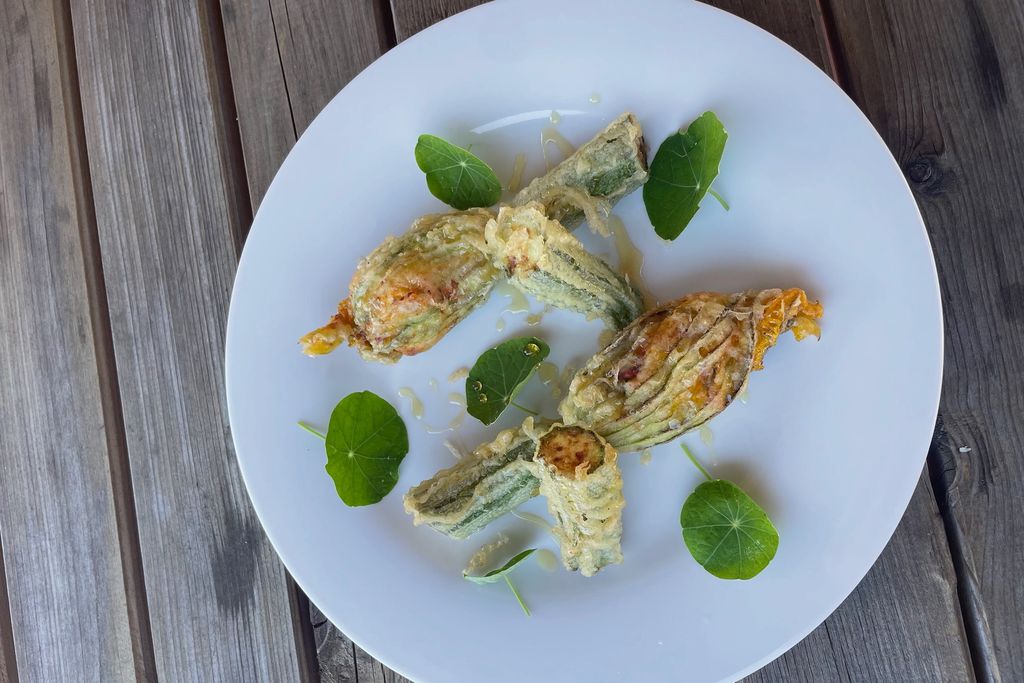 Les Mirabelles 16 - Gallery