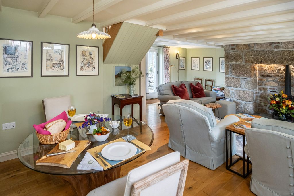 Ring & Thimble 2 - Gallery