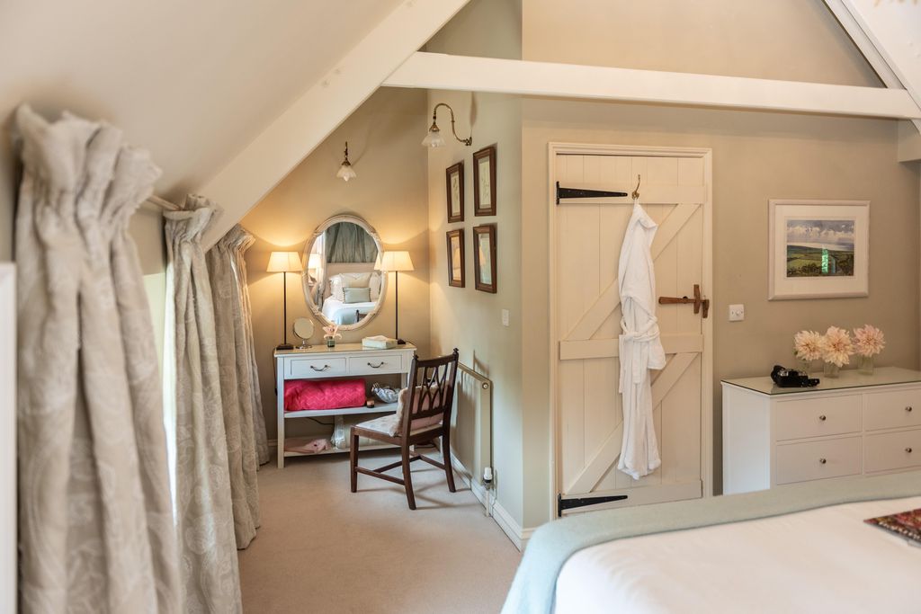 Ring & Thimble 7 - Gallery