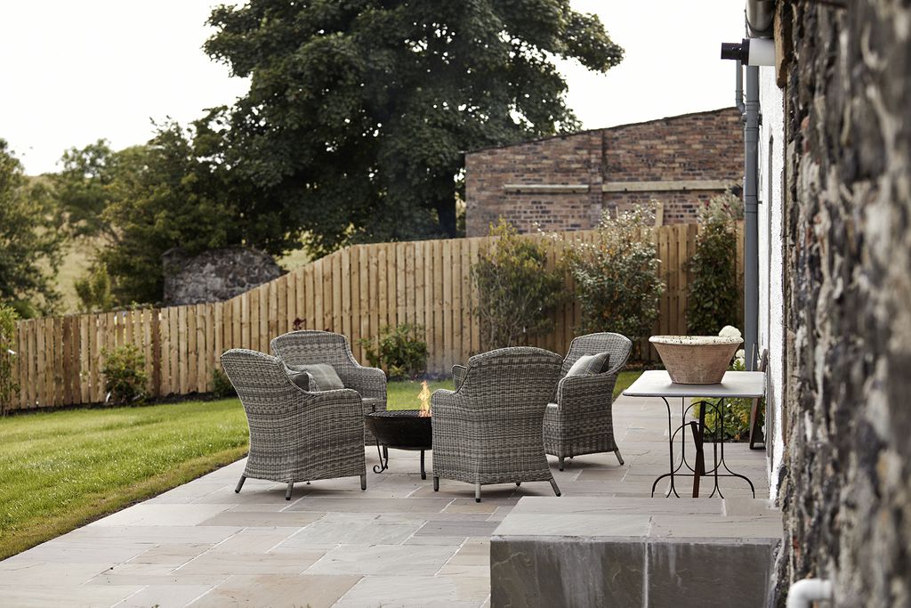 The Grieves Farmhouse 4 - Gallery