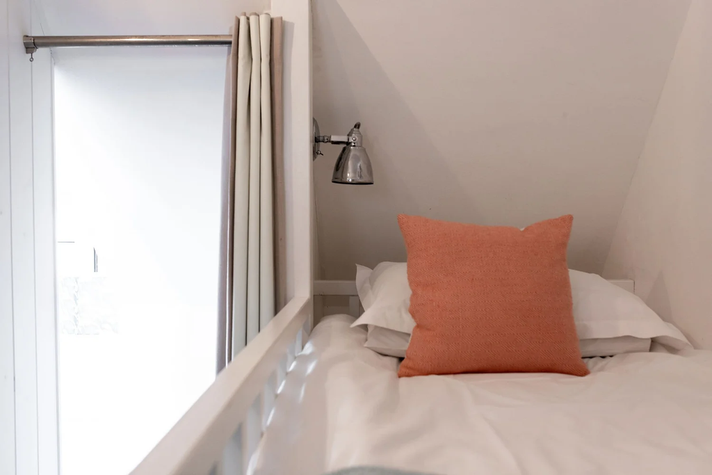 Constance 11 - Gallery