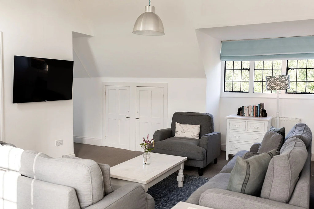 Constance 4 - Gallery