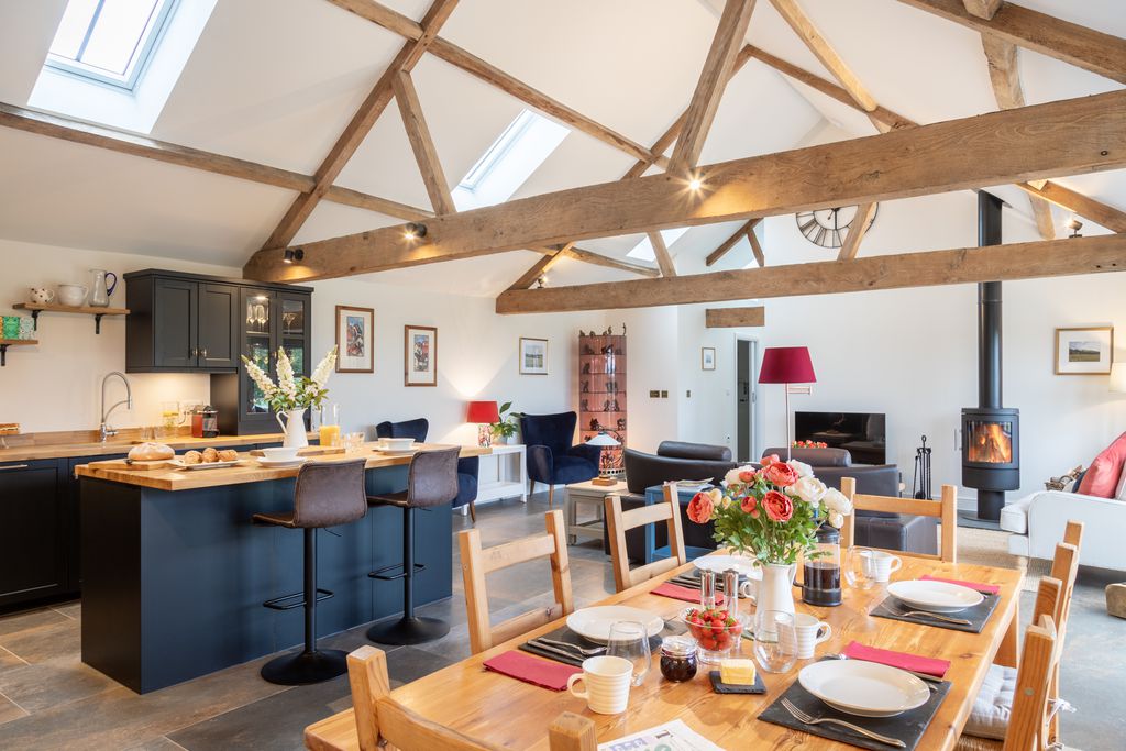 The Barn at Compton Marsh 4 - Gallery