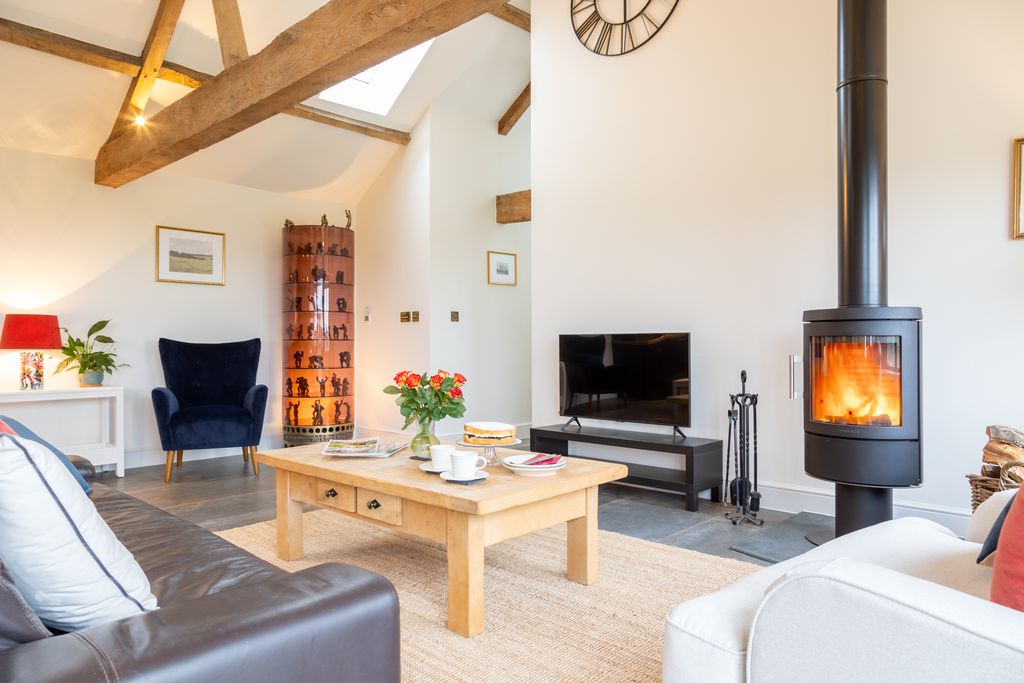 The Barn at Compton Marsh 6 - Gallery