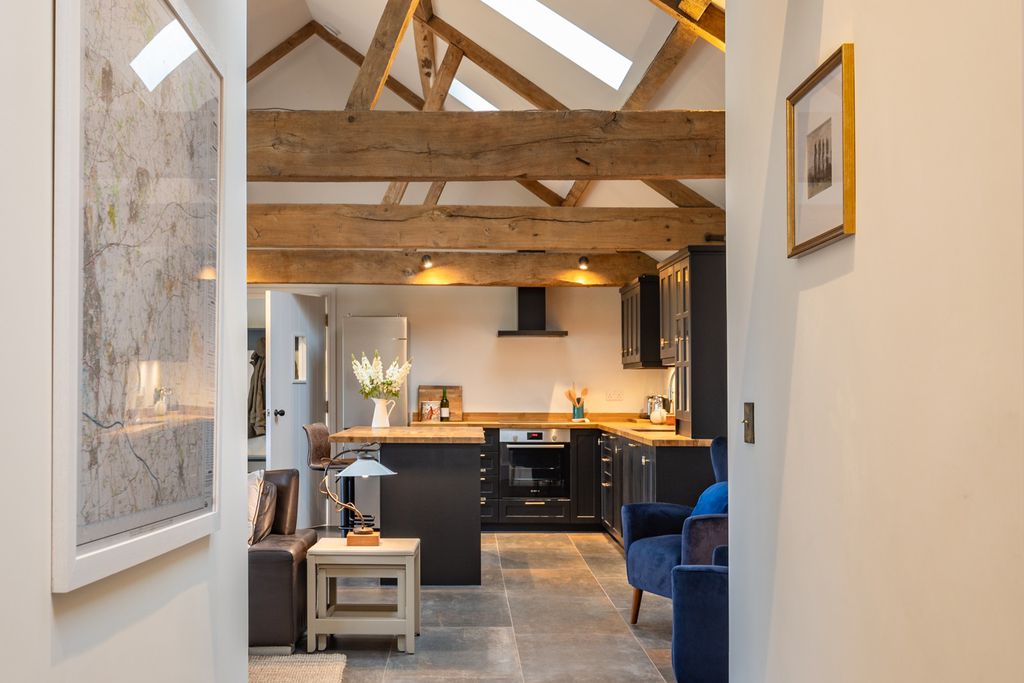 The Barn at Compton Marsh 8 - Gallery