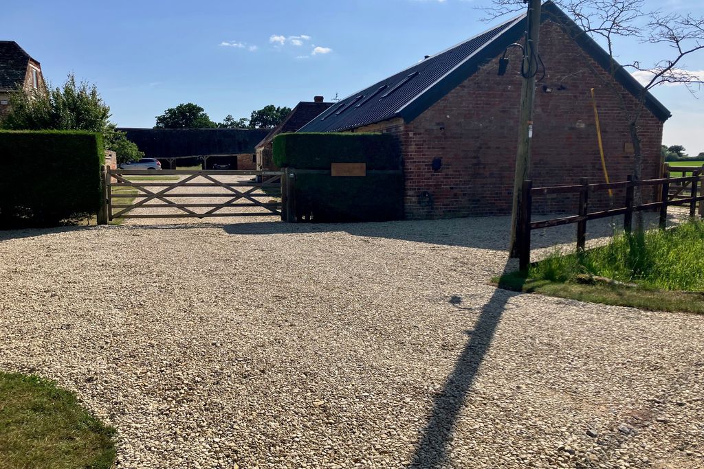 The Barn at Compton Marsh 16 - Gallery