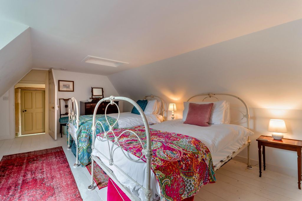 The Old Wing 15 - Gallery