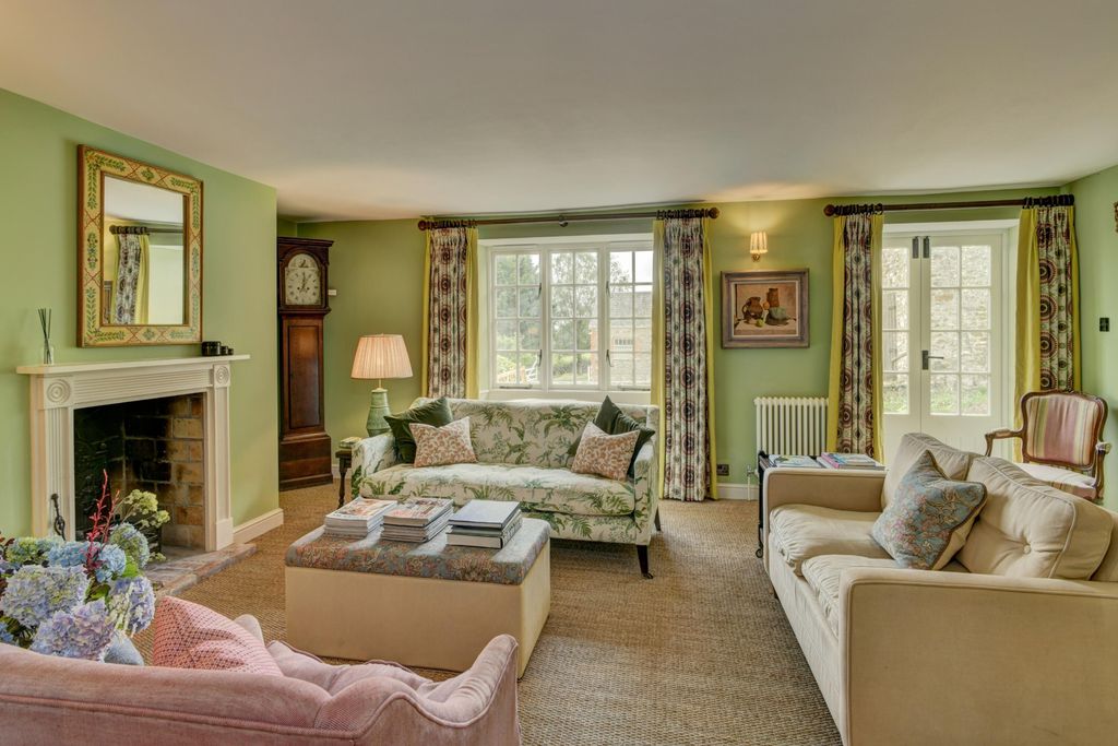 Blackdowns Farmhouse 4 - Gallery