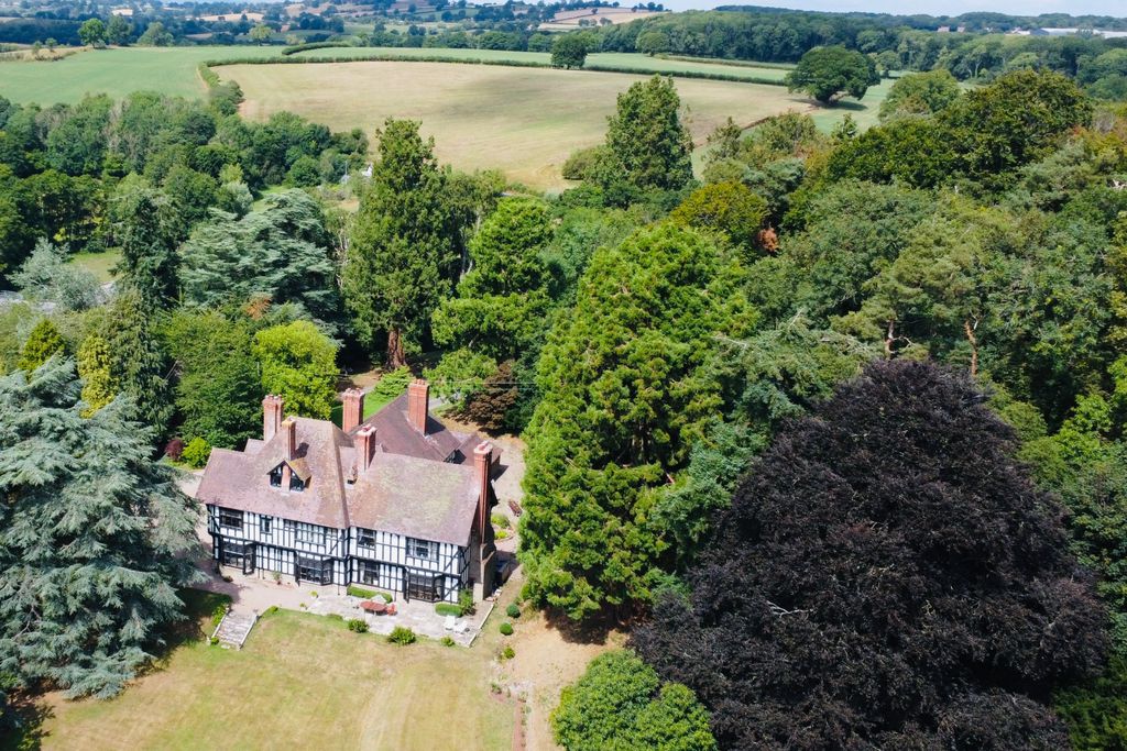 Rowden Abbey 1 - Gallery