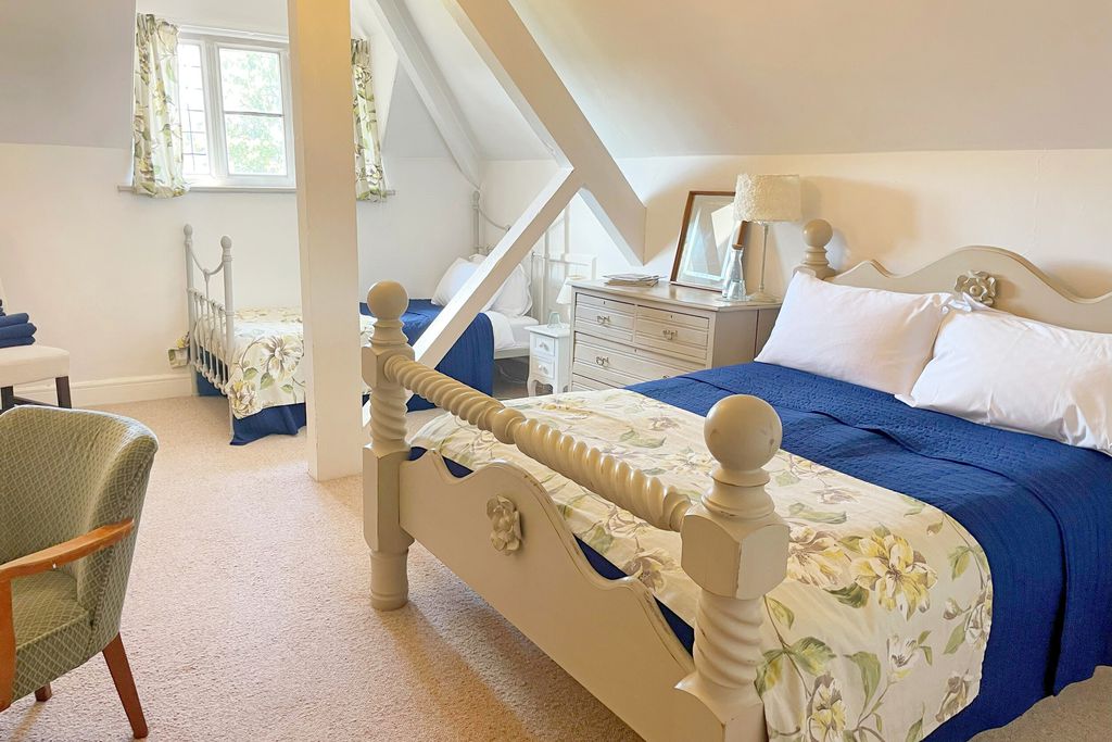 Rowden Abbey 18 - Gallery