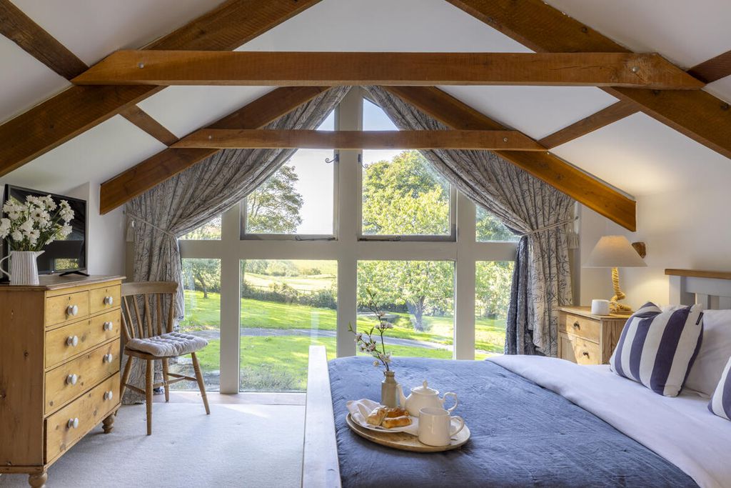 Top Barn 1 - Gallery