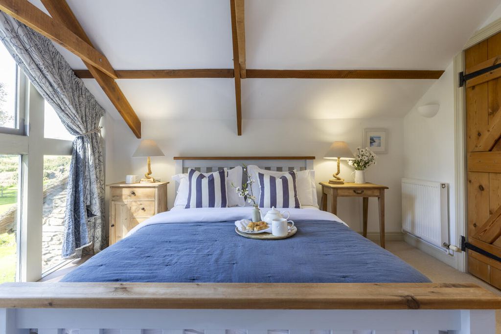 Top Barn 4 - Gallery