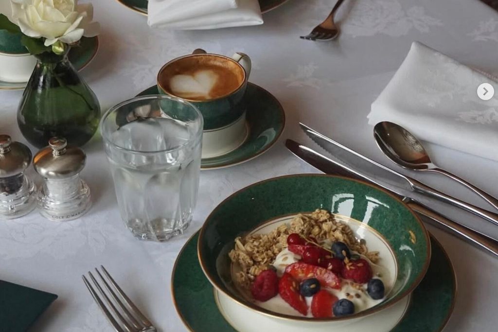 Outwood House 3 - Gallery