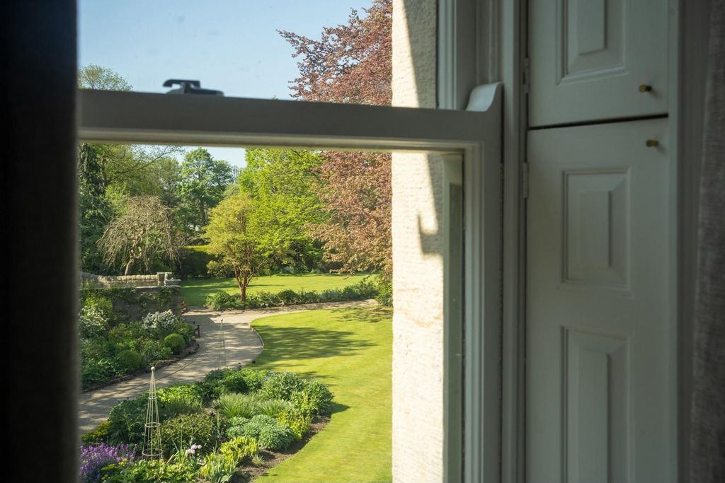 Outwood House 19 - Gallery