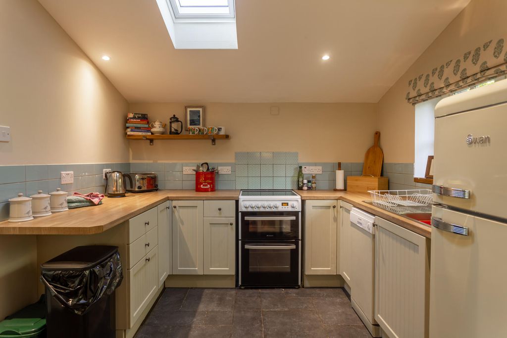 Glan-yr-afon 13 - Gallery