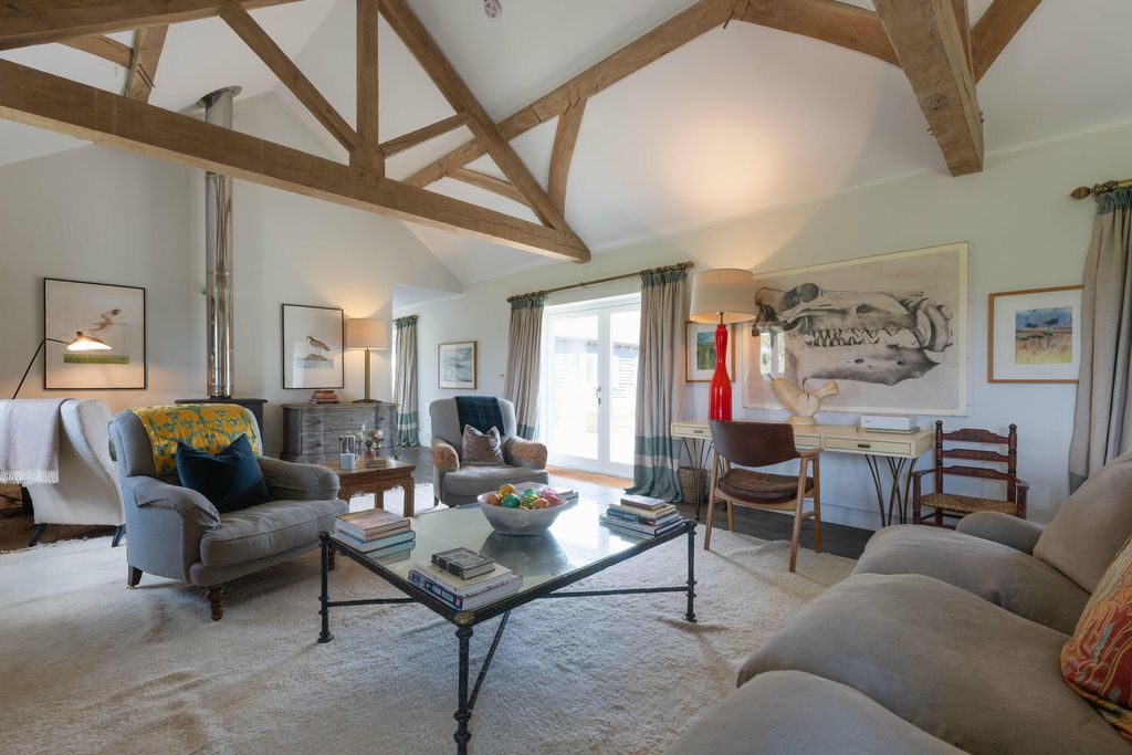 Gins Barn 4 - Gallery