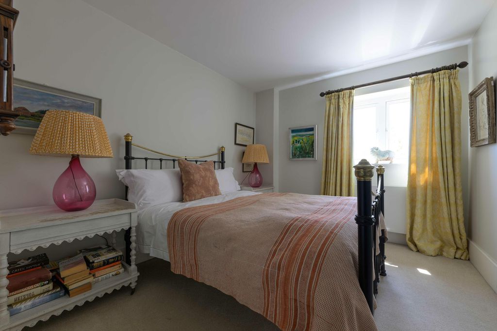 Gins Barn 14 - Gallery