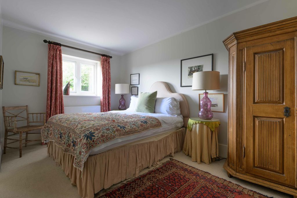 Gins Barn 15 - Gallery