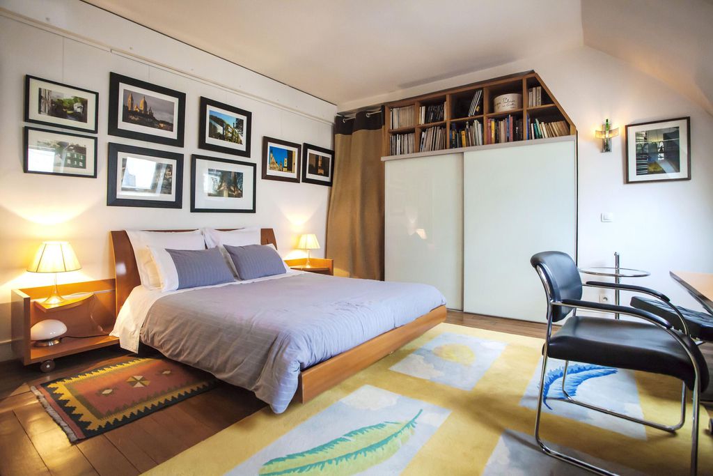 Côté Montmartre 7 - Gallery