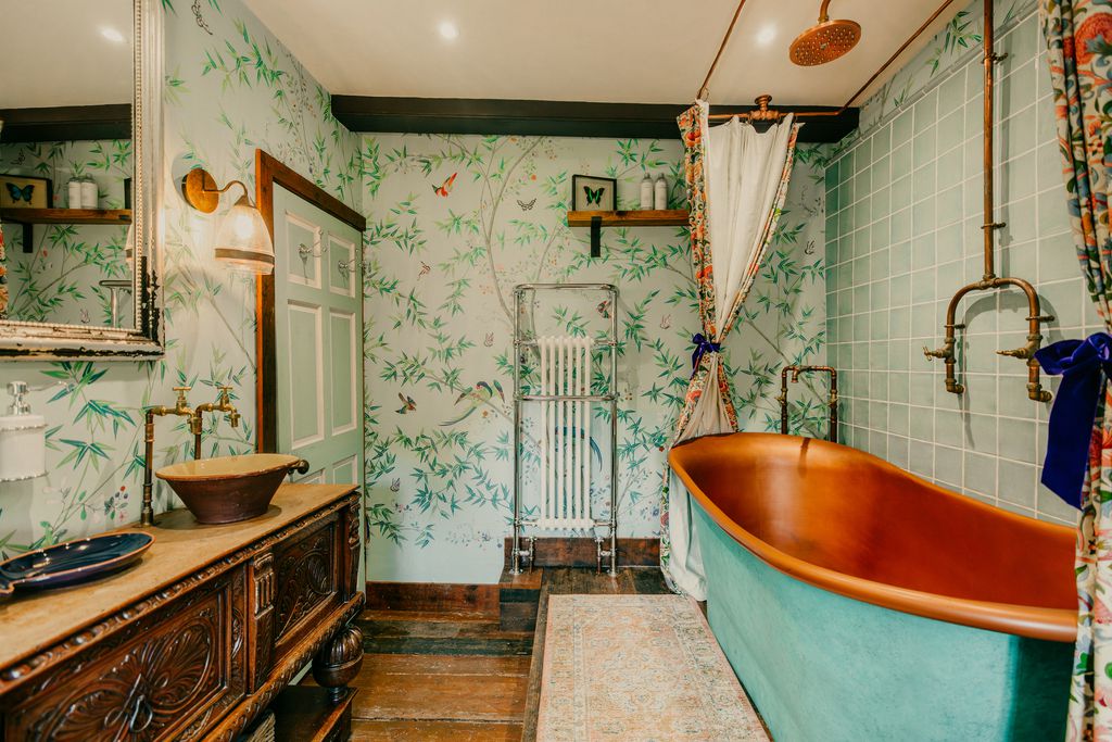 Salmestone Grange 9 - Gallery