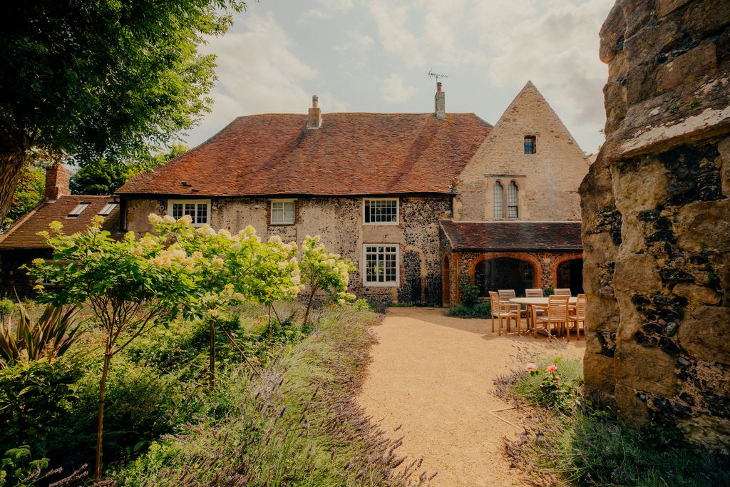 Salmestone Grange 18 - Gallery