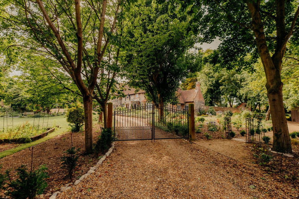 Salmestone Grange 20 - Gallery