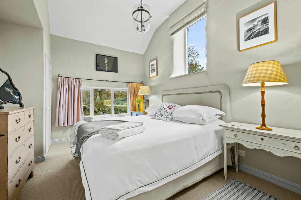 Hebog Bach 3 - Gallery