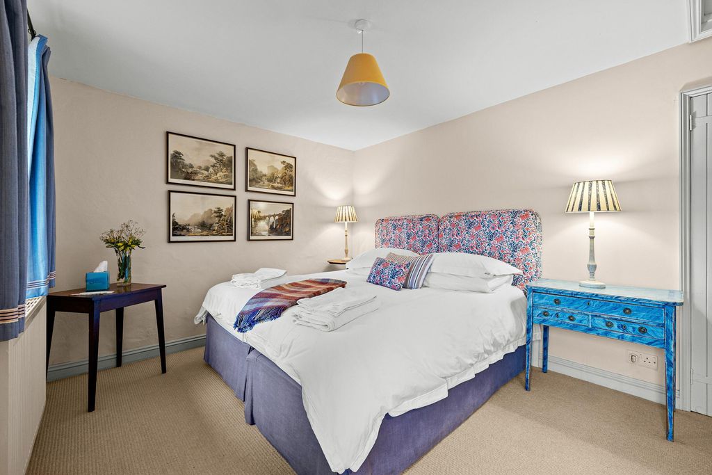 Hebog Bach 15 - Gallery