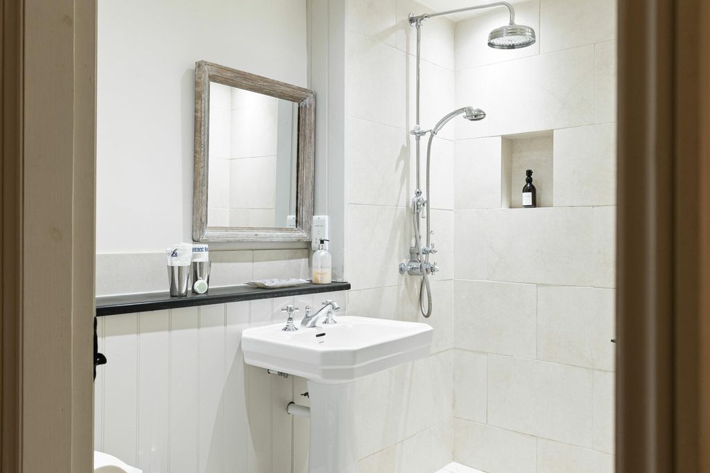 Hebog Bach 18 - Gallery