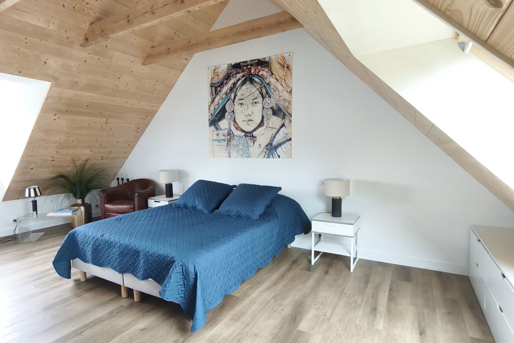 Keric an Nod 7 - Gallery