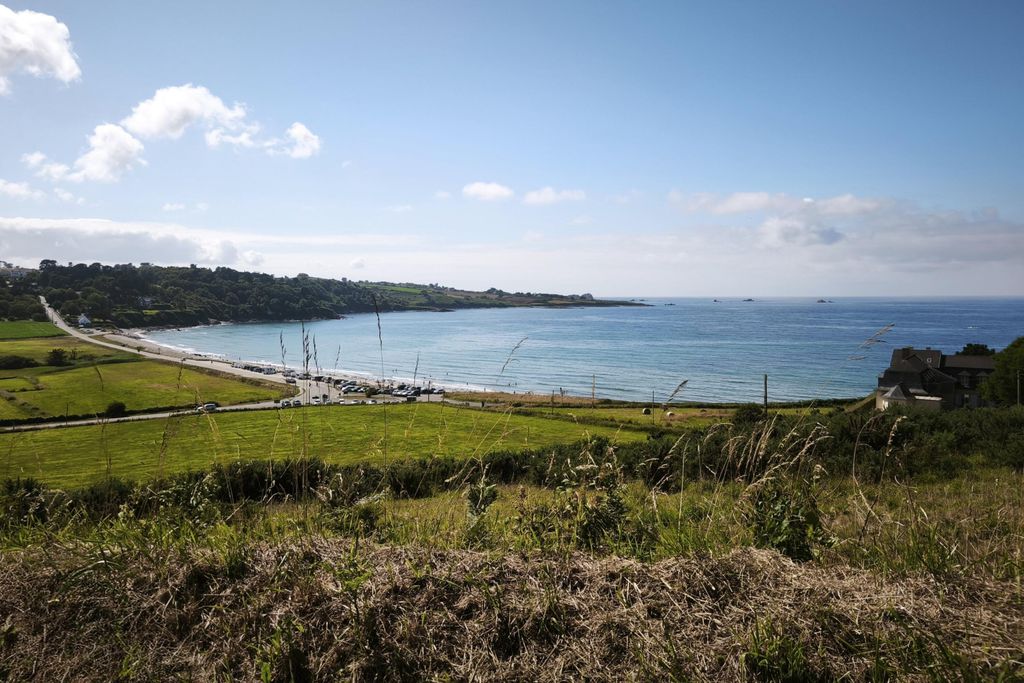 Keric an Nod 19 - Gallery