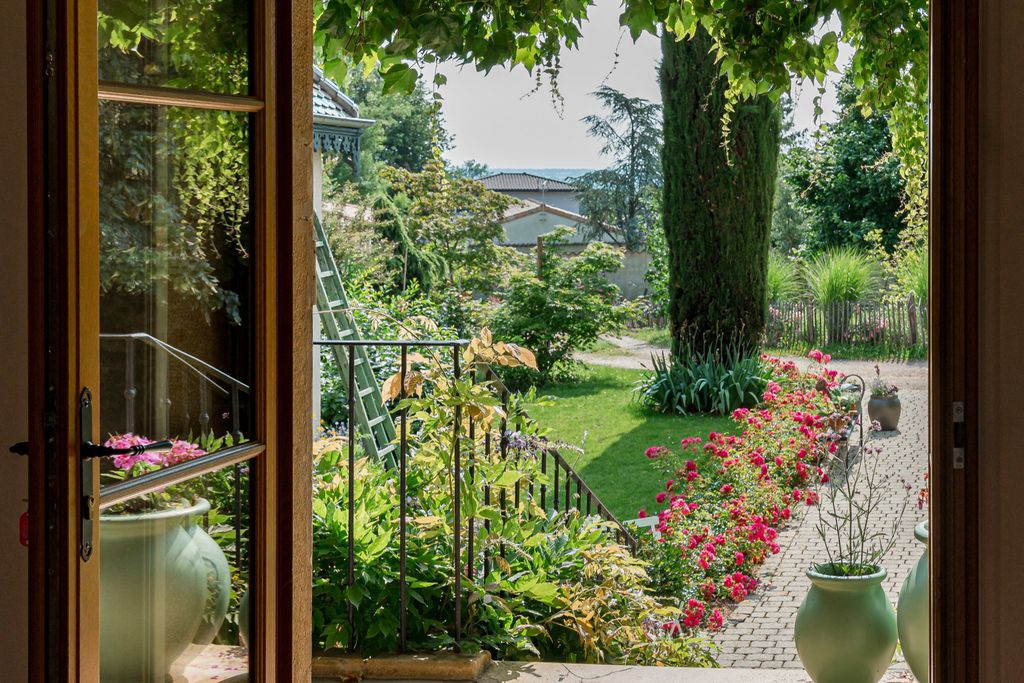 Domaine de la Serve 12 - Gallery