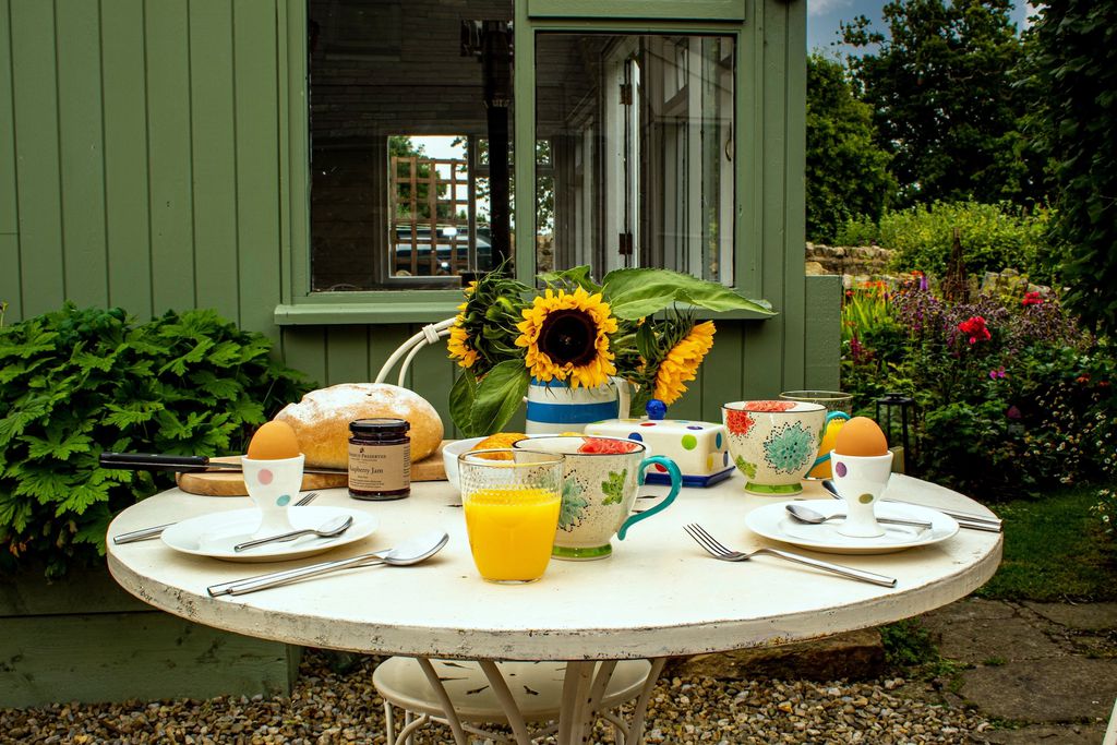 Hideaway Cottage 14 - Gallery