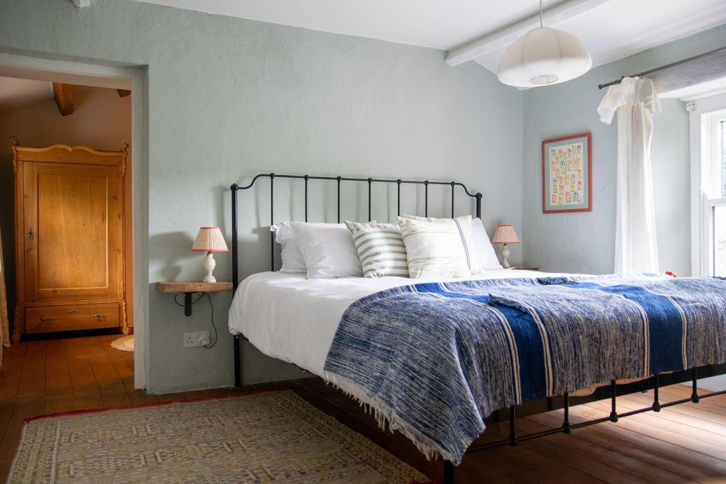 Gatehouse 5 - Gallery