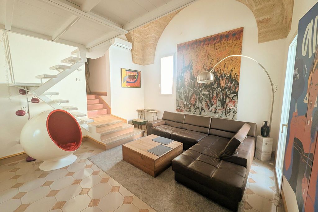 The Art of Leo 3 - Gallery