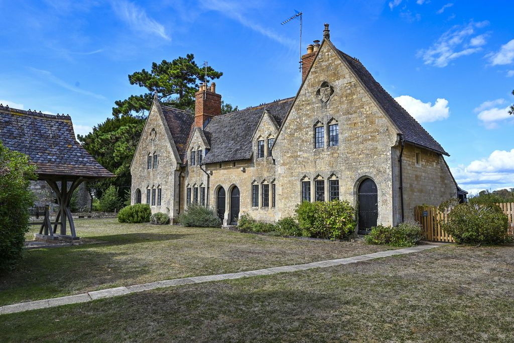 The Alms House East at Forthampton Estate 10 - Gallery