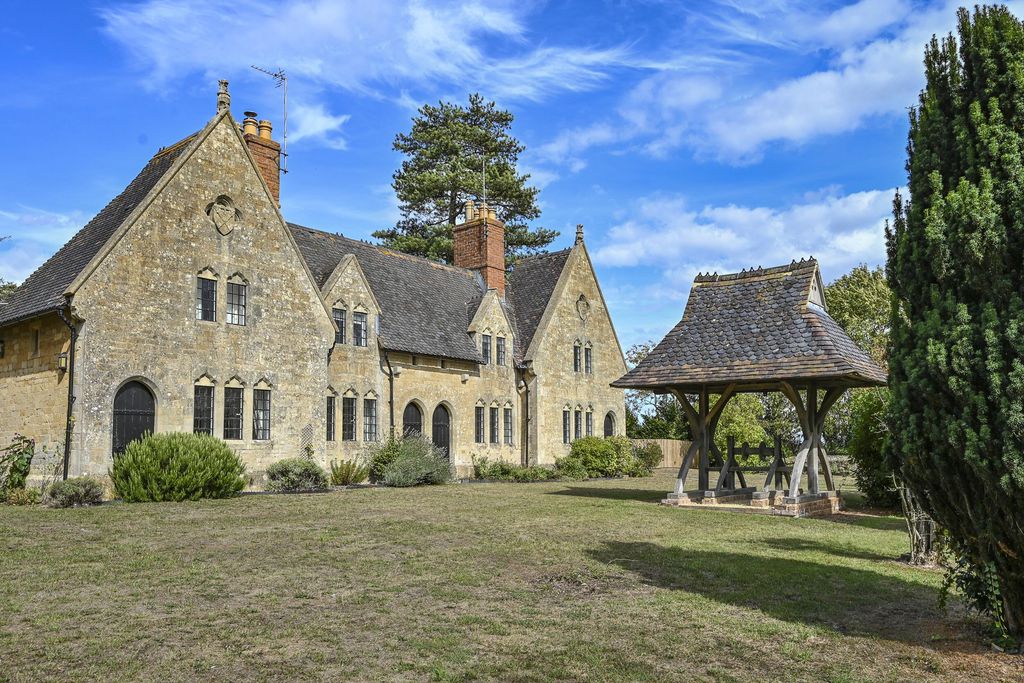 The Alms House East & West at Forthampton Estate 1 - Gallery