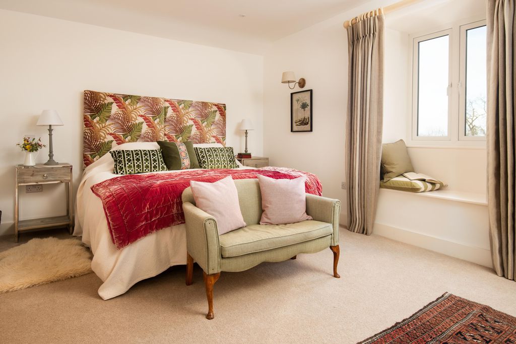 Swallow Dean 3 - Gallery