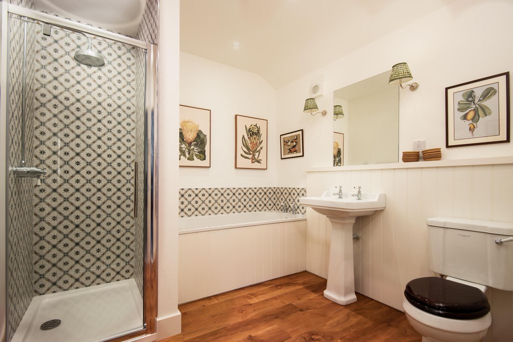 Swallow Dean 8 - Gallery