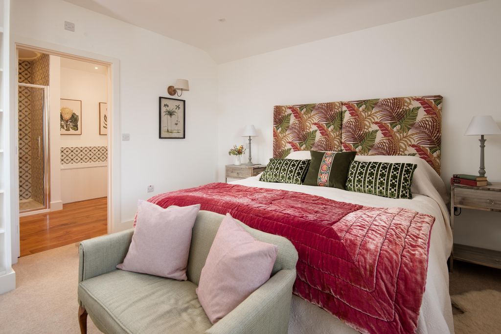 Swallow Dean 6 - Gallery