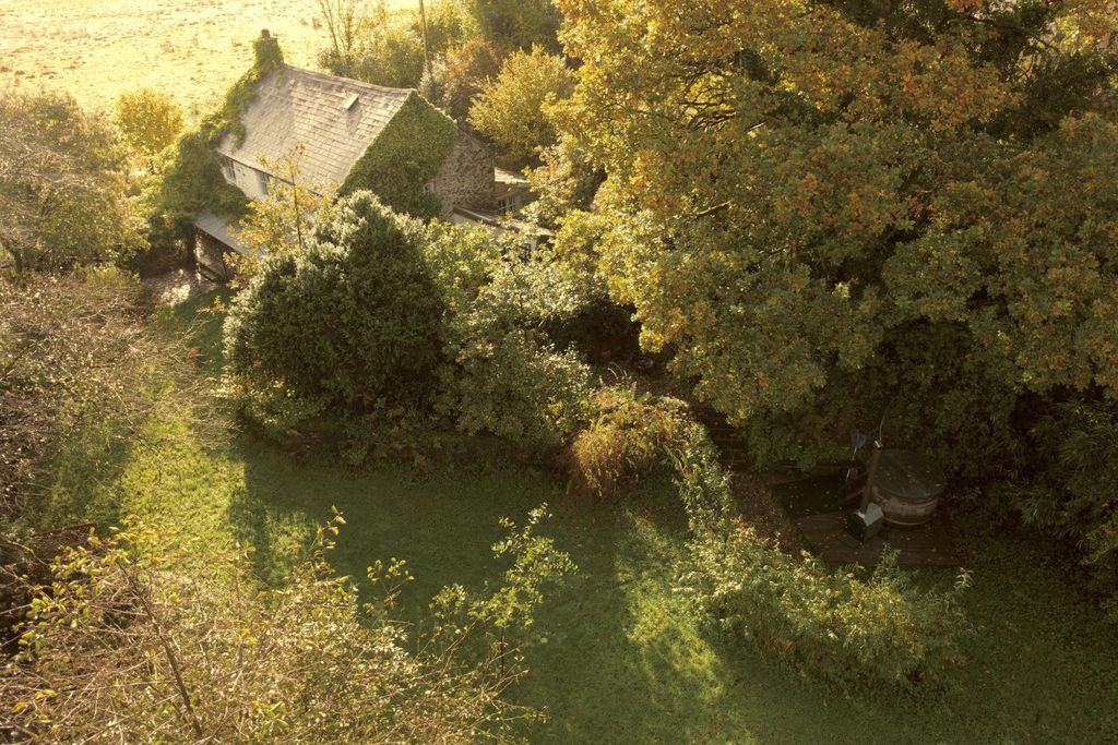 Glan-yr-afon 1 - Gallery