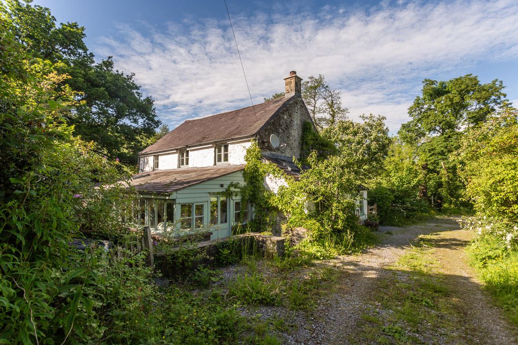 Glan-yr-afon 9 - Gallery