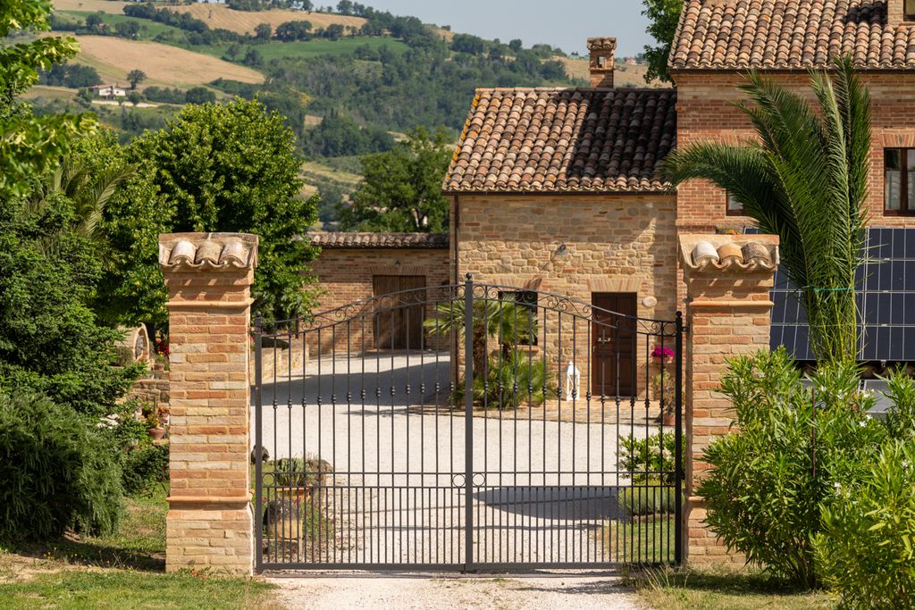 Collerovere Country House 8 - Gallery