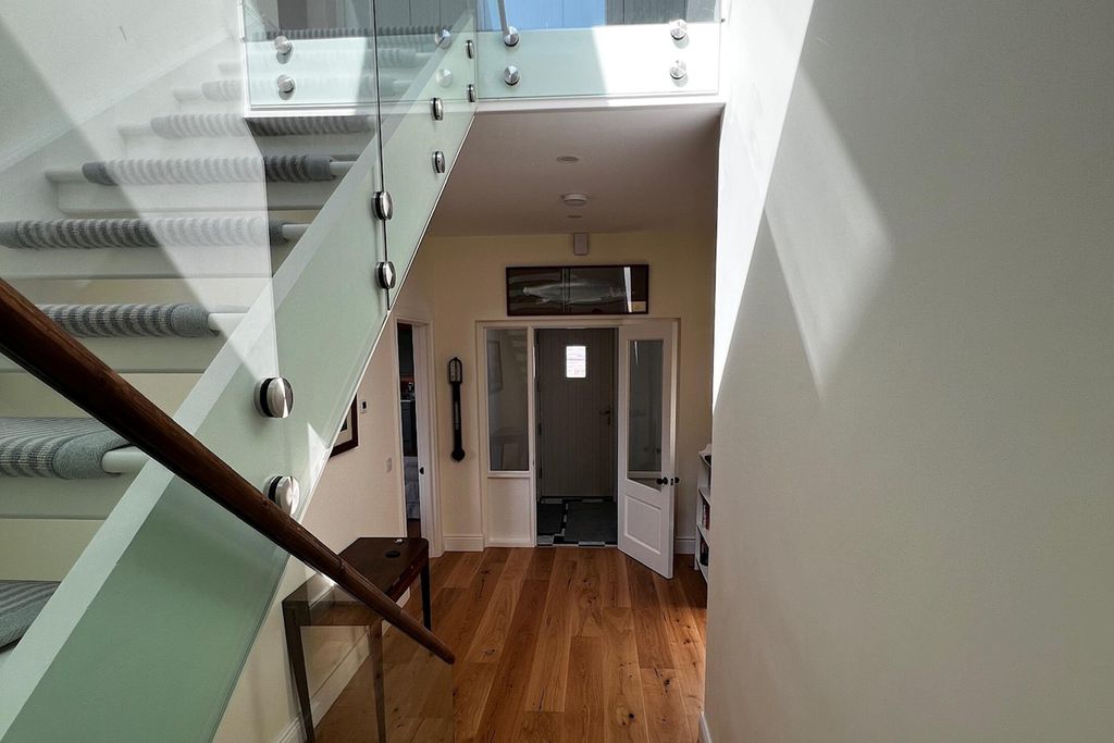 Blenkeragh 14 - Gallery