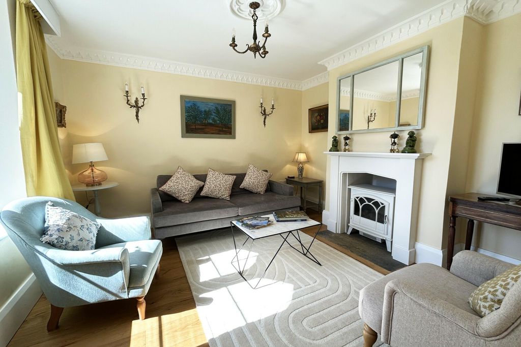 Trillow House 4 - Gallery